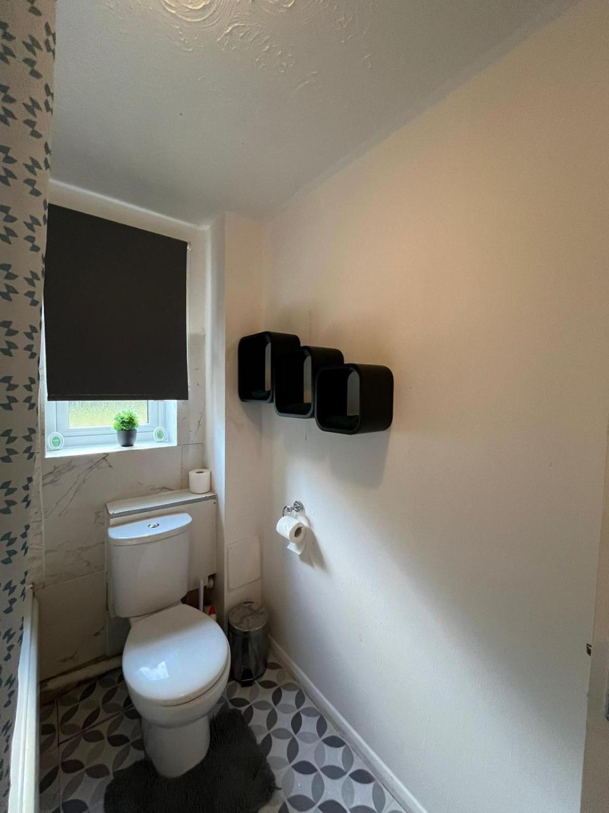 Stunning 1 Bedroom Apartment In 다게넘 외부 사진